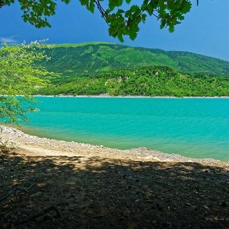 Gite Proche Des Passerelles Et Du Lac De Monteynard Saint-Martin-de-la-Cluze Exteriér fotografie